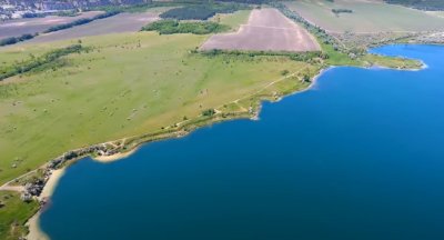 Рибалка на Блакитному озері