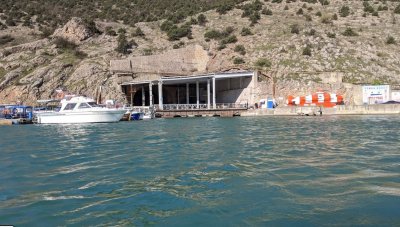 Морская рыбалка в Балаклавской бухте в Крыму