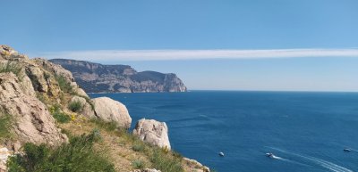 Морская рыбалка в Балаклавской бухте в Крыму