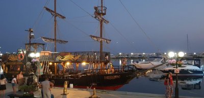 Морская рыбалка в Балаклавской бухте в Крыму