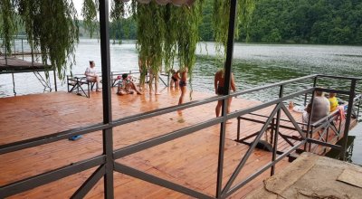 Домик у озера «Затишок» 