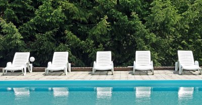 Рибалка на Рибній Фермі у «Воєводиному»