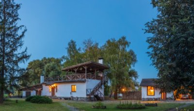 Гостиный двор на хуторе Крещатик