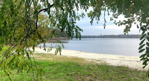 Рибалка на озері в с. Великі Береги