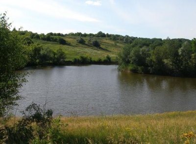 Рыбалка на водоеме в селе Лемещино 