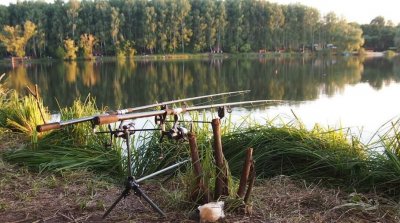 Рыбалка на водоеме в селе Дорофеевка