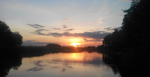 Рибальська база «Дніпровська затока» у Черкаській області 