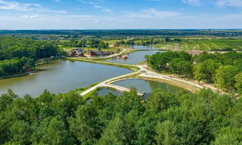 Відпочинковий комплекс «Козацька слобода-Раковець»