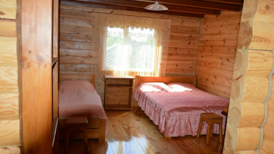 База відпочинку «Пулемчанка»