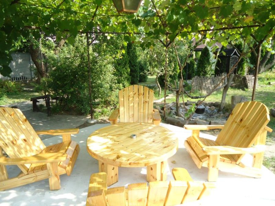 Будинок на березі р. Дніпро у Запоріжжі: «Чарівна Садиба»