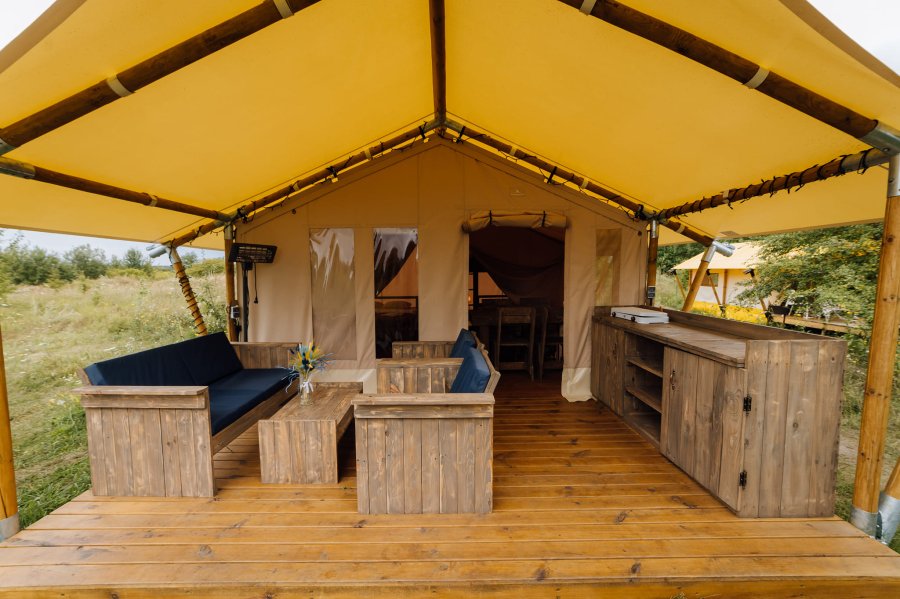 Глемпінг «Голубе озеро»