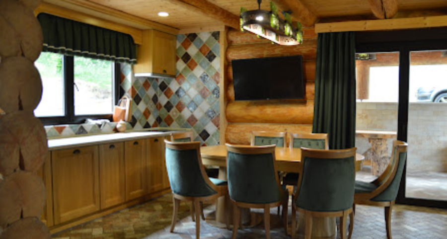 Готельно-ресторанний SPA комплекс Мольфар