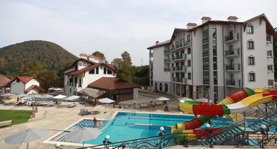 Готельно-ресторанний SPA комплекс Мольфар