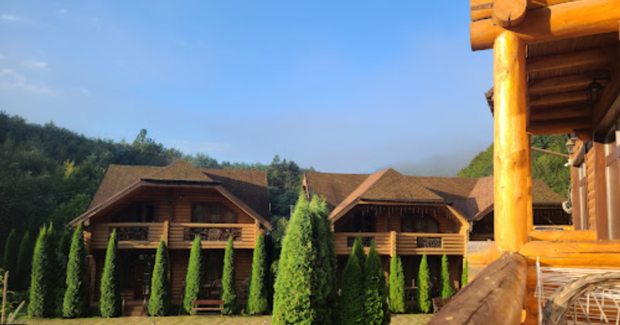 Котеджне Містечко «ОАЗИС КАРПАТ» 