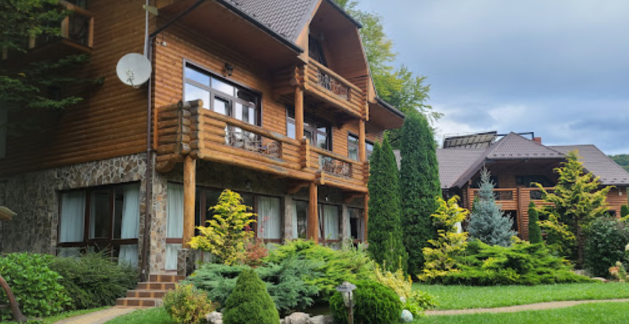 Котеджне Містечко «ОАЗИС КАРПАТ» 