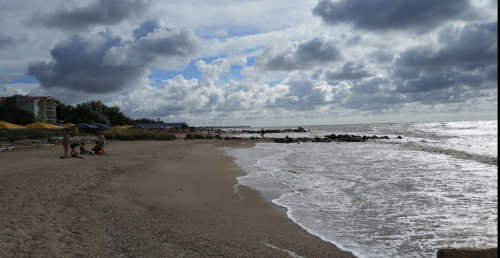 Морська риболовля та відпочинок на базі відпочинку «Смолоскип» у Запорізькій обалсті