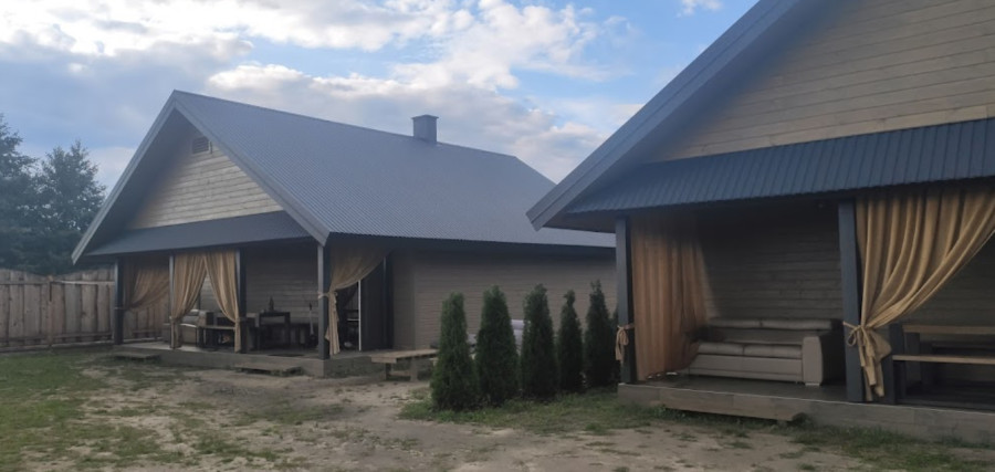 «Три Богатирі» котеджі для відпочинку