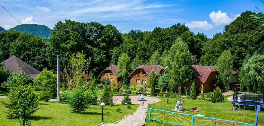 Туристичний комплекс «Ерней Лаз»