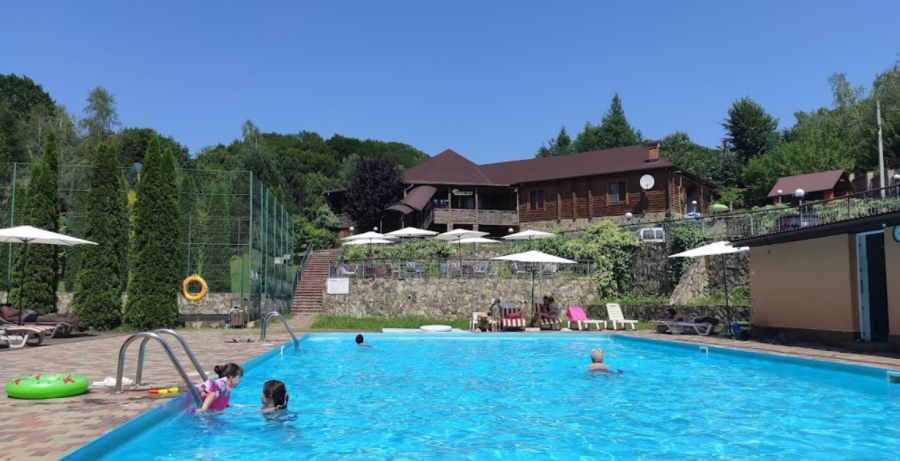 Туристичний комплекс «Ерней Лаз»