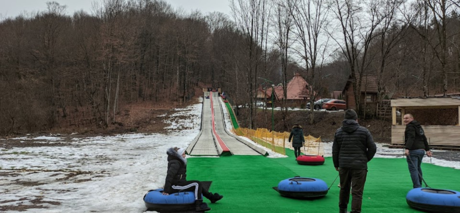 Туристичний комплекс «Поляна Квасова»