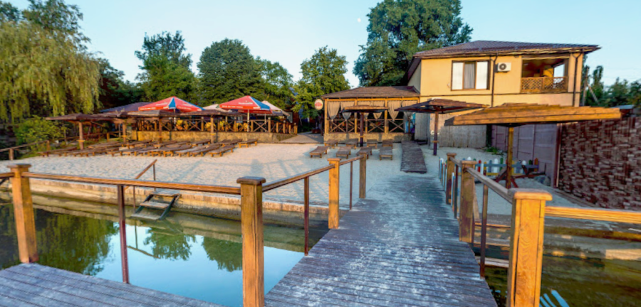 «Валерія» база відпочинку