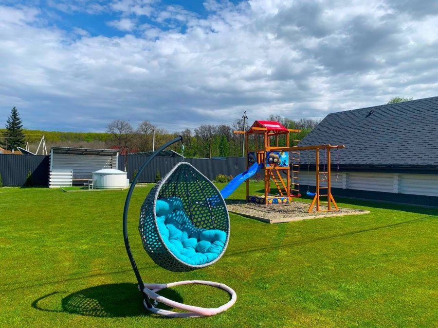 Відпочинок на Закарпатті з басейном «Canada»