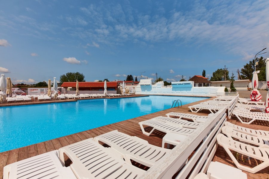 Заміський комплекс відпочинку «Residence TerraMare» у Вінницькій області