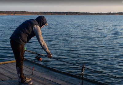 Рибалка на Озері Кричевичі у Волинській області
