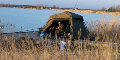 Рибалка на Озері Кричевичі у Волинській області