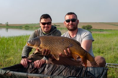 Рыбалка на озере Trident Lake 