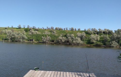 Рыбалка на водоеме в  селе Мирном