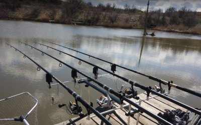 Рыбалка на водоеме в  селе Мирном