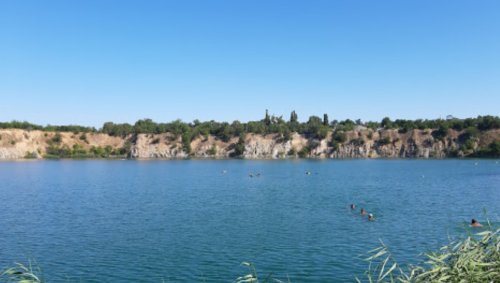 Новомиколаївський кар'єр 