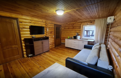 Рибалка у заміському комплексі: 