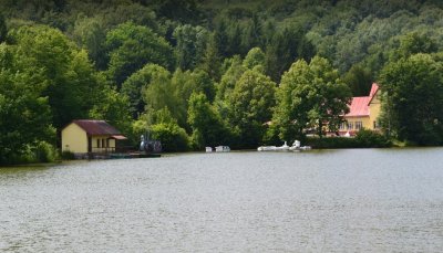 Рыбалка на базе: «Чарівні озера»