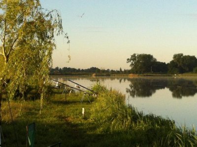 Рыбалка у села Заречное в Ровенской области-2